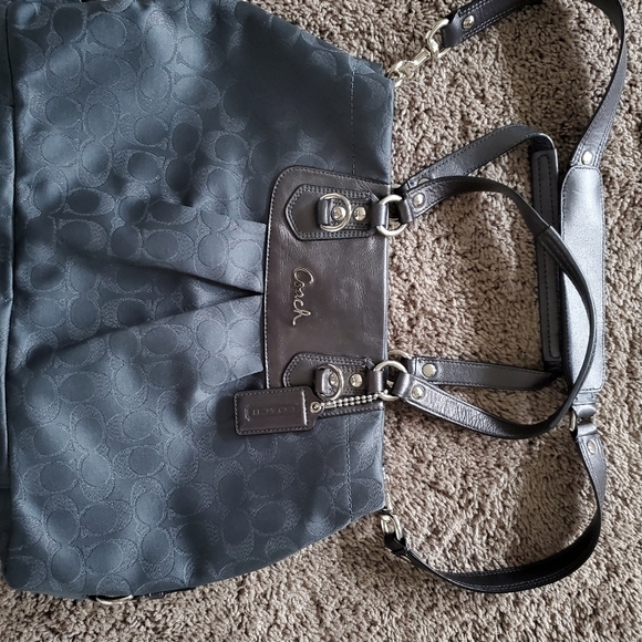 Coach shoulder bag - Picture 2 of 6